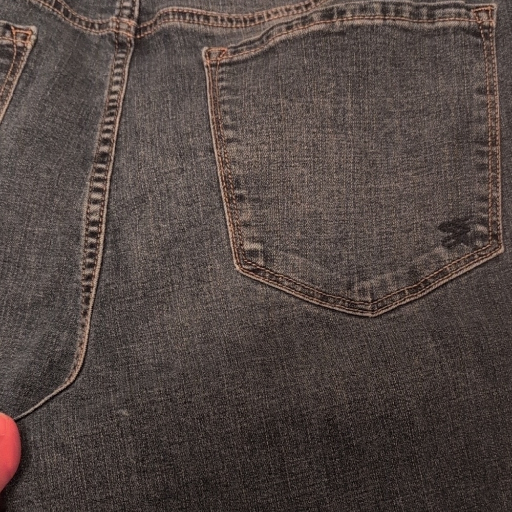 Two Pairs Of Seven7 Jeans - Picture 8 of 14